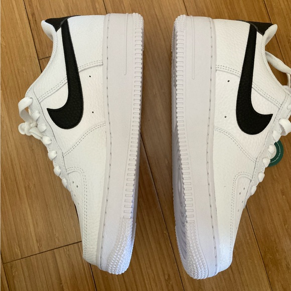 Nike Air Force 1 - Picture 3 of 6